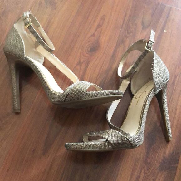 Jessica Simpson gold shimmer strap he platform heels. Size 9. - Picture 3 of 11